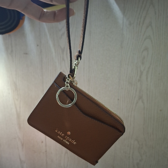 Kate Spade Tan Wristlet And Coin Purse with Gold Accents. EUC! **No Callouts** - Picture 2 of 3